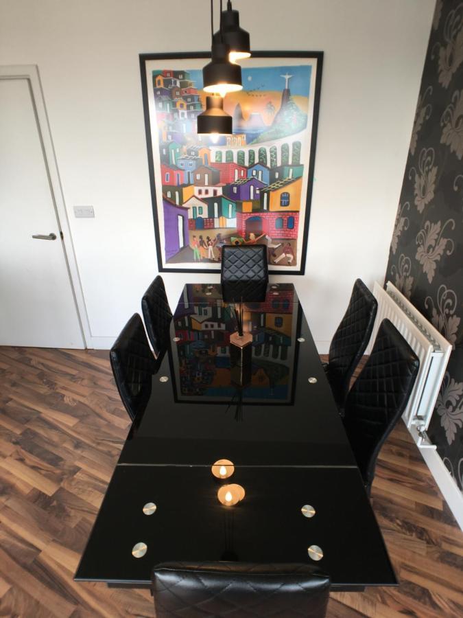 Luxury 2 Bed Penthouse Apartment Near Station London Exterior photo